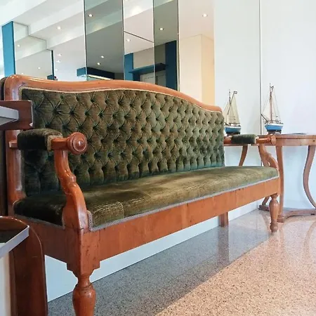 Alb's 3* Alba Adriatica