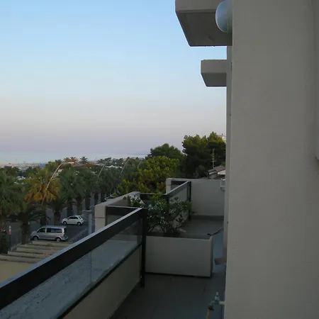 Ξενοδοχείο Alb's Alba Adriatica