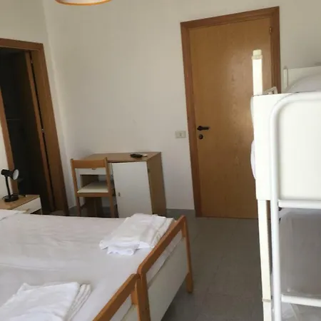 Alb's Hotel 3*